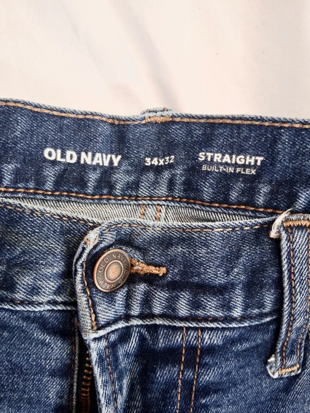 Old Navy Straight Built in Flex Jeans Men’s Size 34/32 - Picture 3 of 5